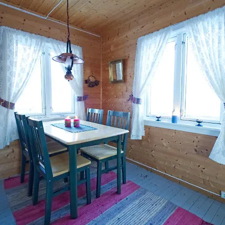 View Lofoten 木屋 Bostad